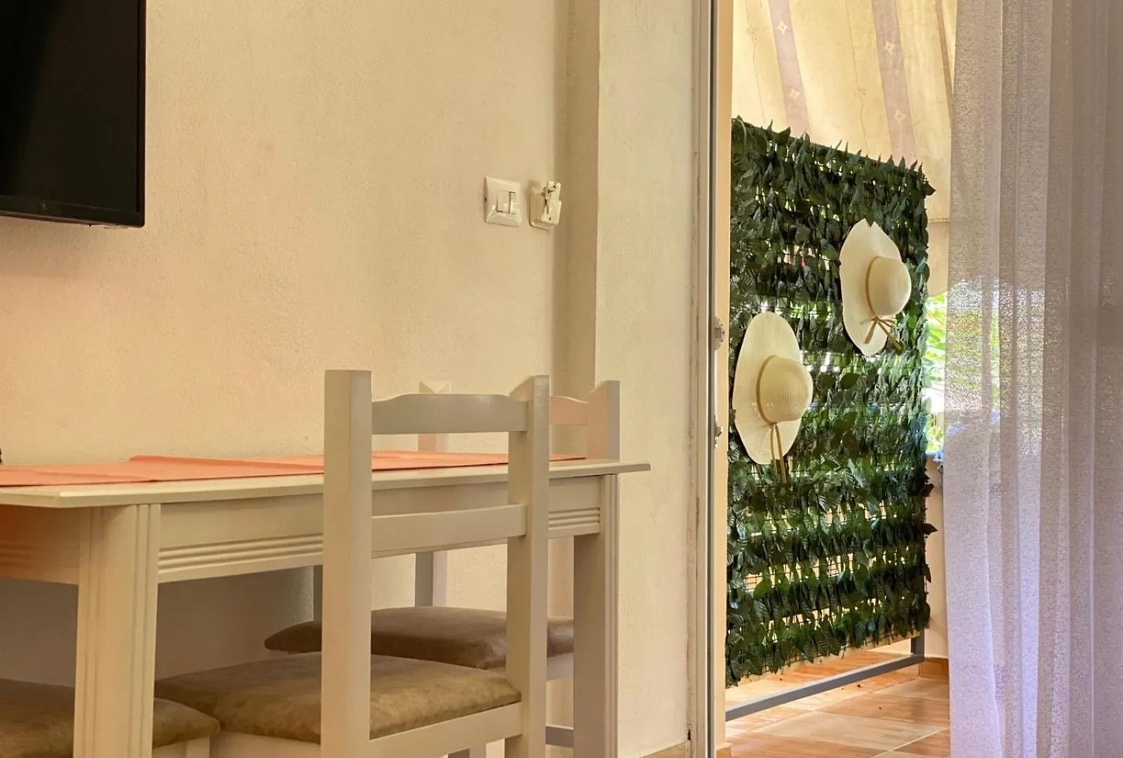 هيماري Areti Rooms Hotel فندق مبيت وإفطار
